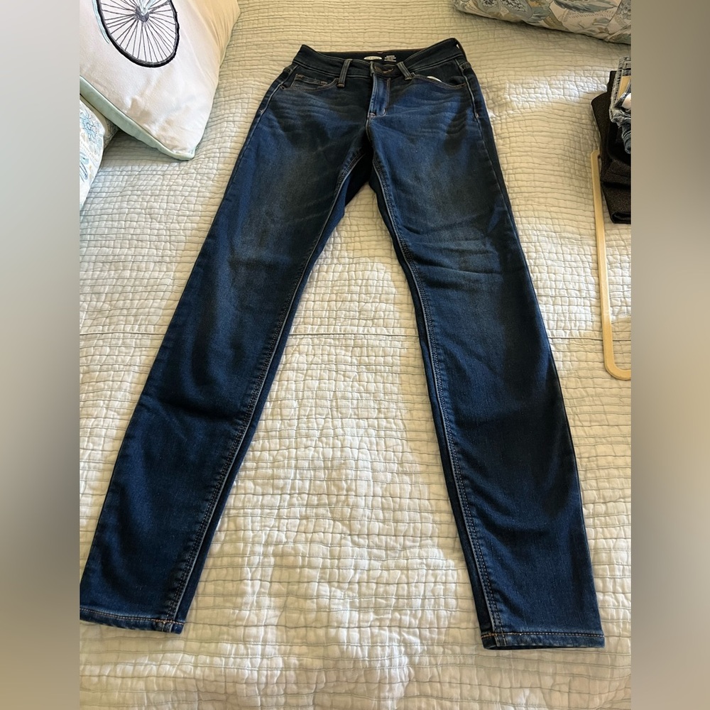 Old Navy Rockstar Built in Warm Super Skinny High Rise